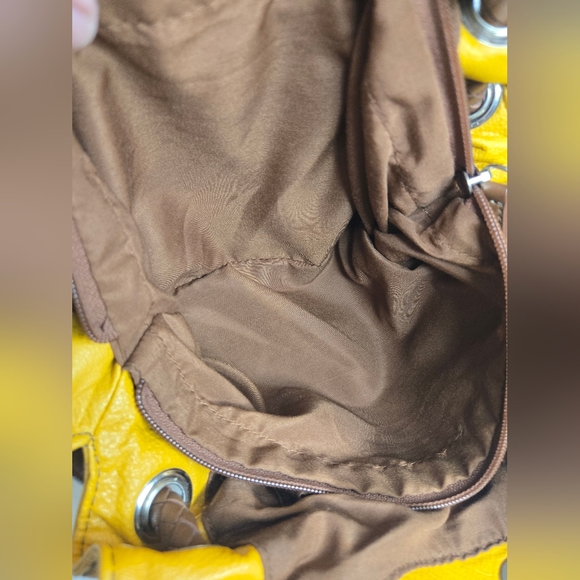 Relic Purse - Picture 8 of 11